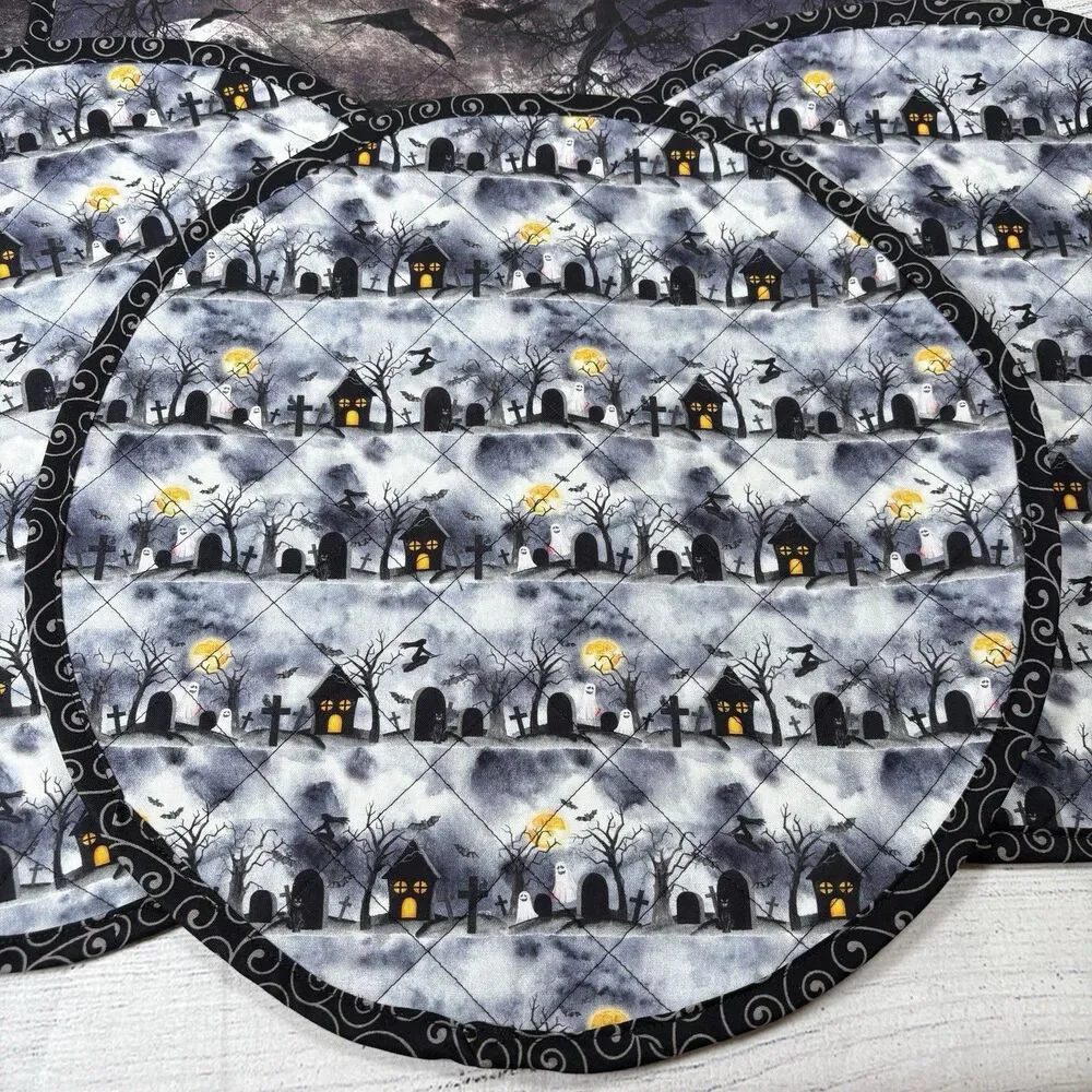 Hand Made Placemats Set of 5 HALLOWEEN Quilted Bats Moons Graveyard Ghosts